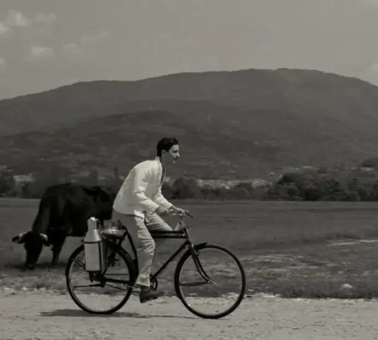 larisa-1997-aspect-ratio-534-480