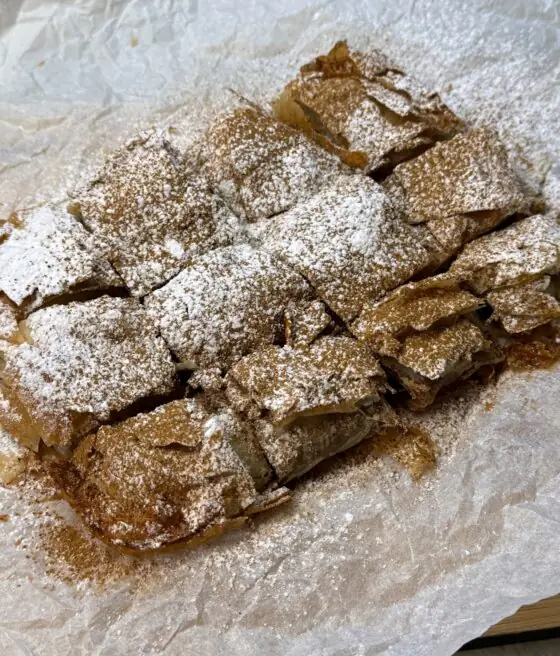 Mpougatsa-sokolata